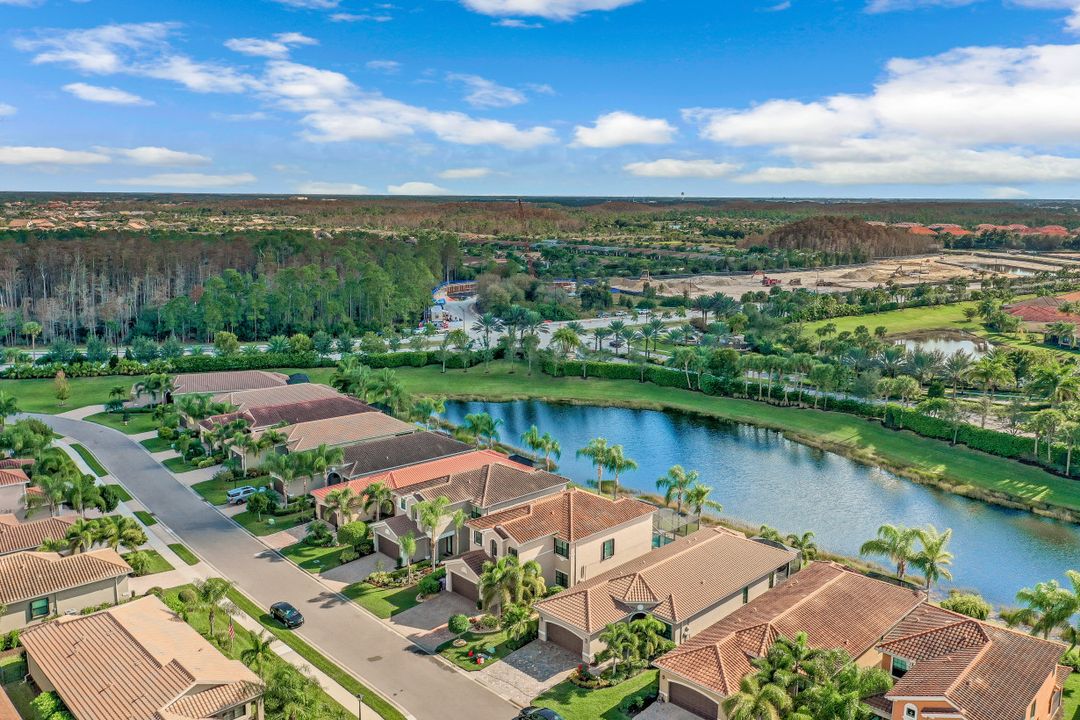 11542 Meadowrun Cir, Fort Myers, FL 33913