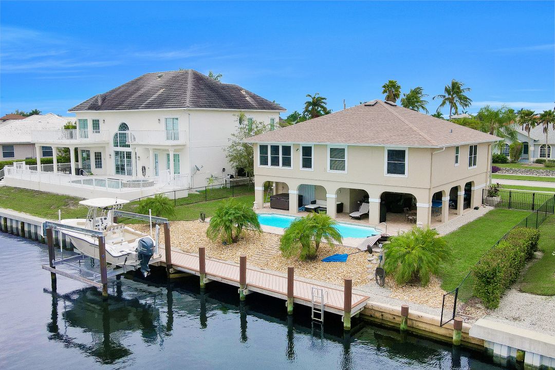 1642 Rainbow Ct, Marco Island, FL 34145