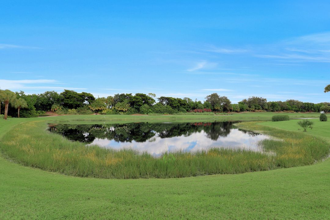 2310 Carrington Ct #202, Naples, FL 34109