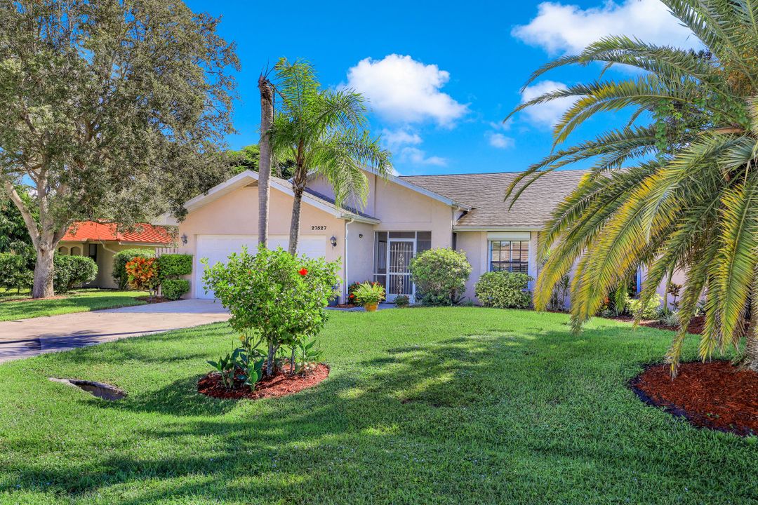 27527 Baretta Dr, Bonita Springs, FL 34135
