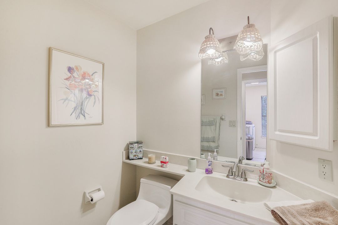 2259 Queens Way, Naples, FL 34112