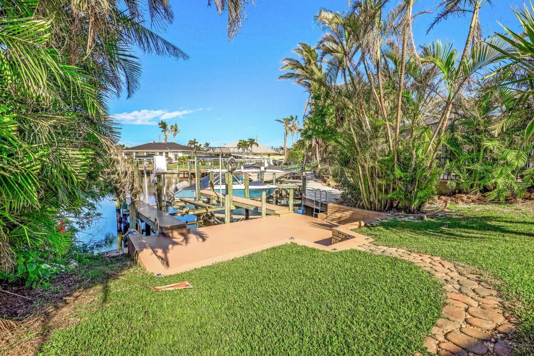 4832 Agualinda Blvd, Cape Coral, FL 33914
