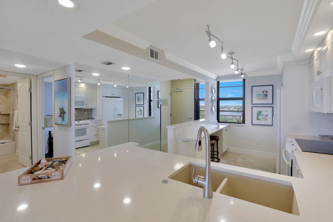 380 Seaview Ct #805, Marco Island, FL 34145