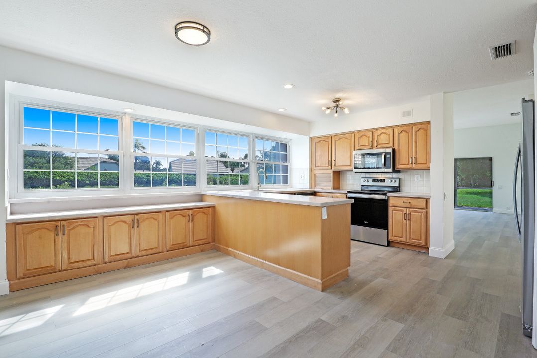 4414 Turnberry Ct, Bradenton, FL 34210