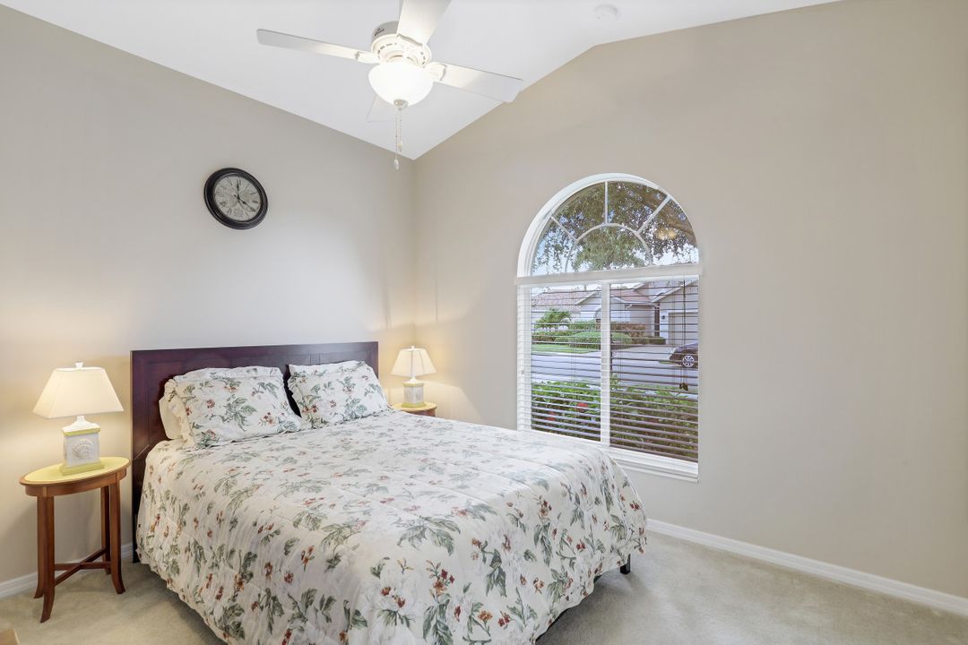 3560 Dandolo Cir, Cape Coral, FL 33909