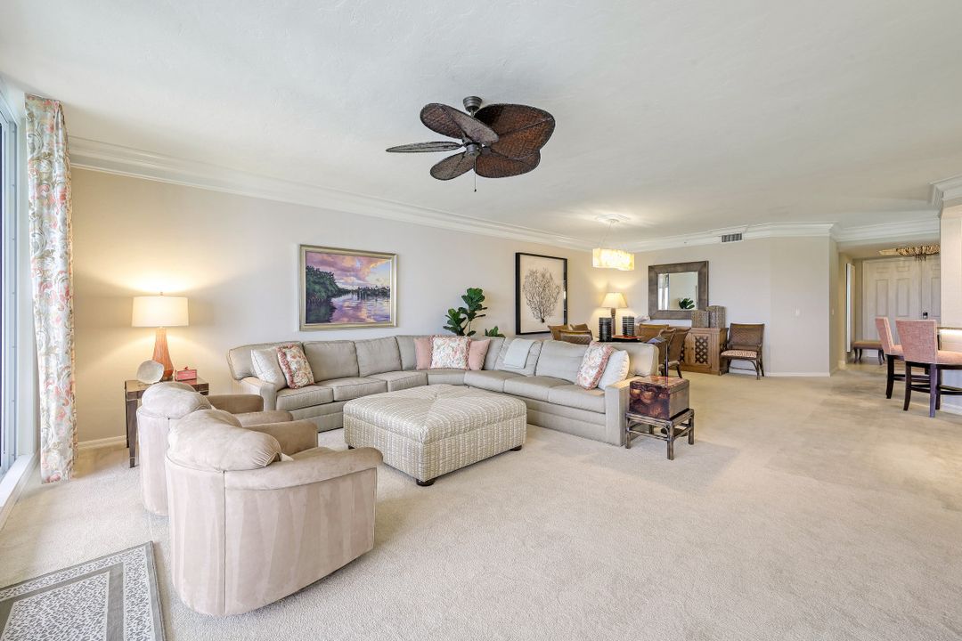 410 Flagship Dr #604, Naples, FL 34108