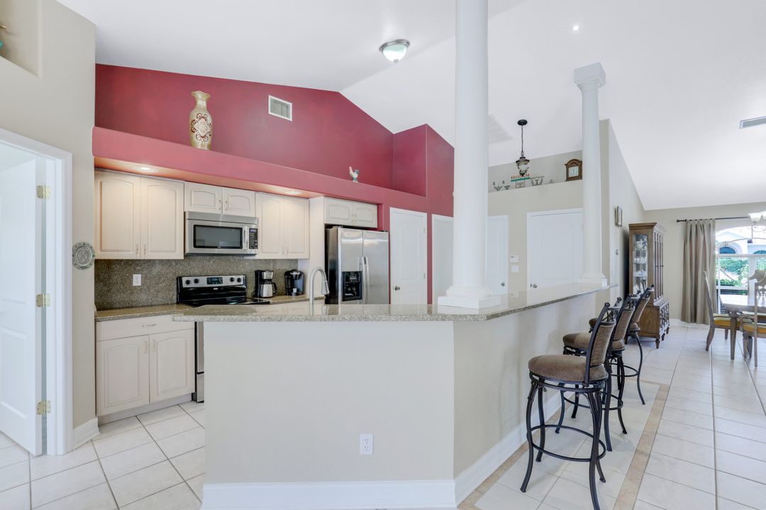 3332 SE 22nd Pl, Cape Coral, FL 33904