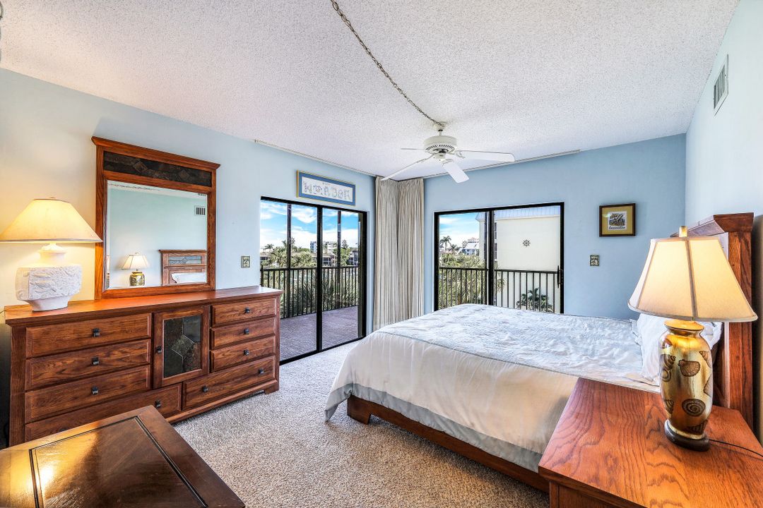 961 Swallow Ave #302, Marco Island, FL 34145