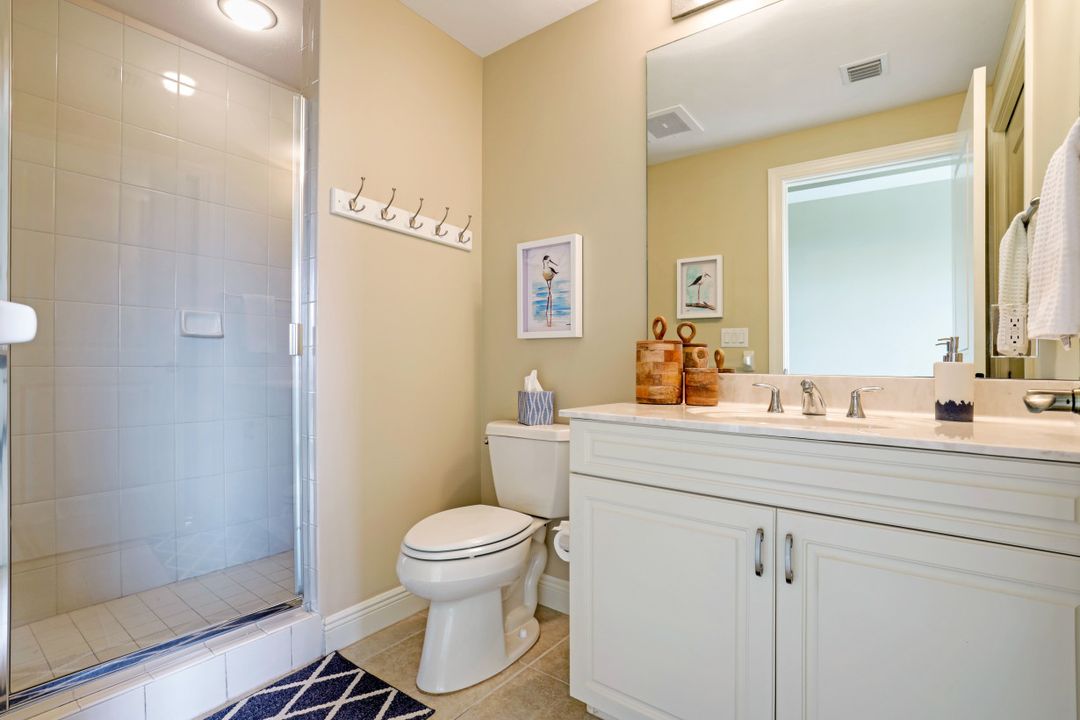 5704 Cape Harbour Dr #308, Cape Coral, FL 33914