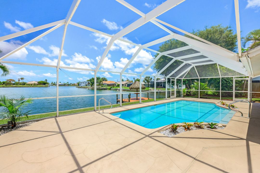 1014 Hancock Bridge Pkwy, Cape Coral, FL 33990