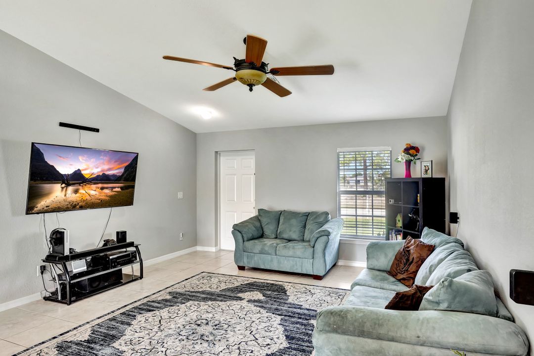 2837 NW 24th Ave, Cape Coral, FL 33993