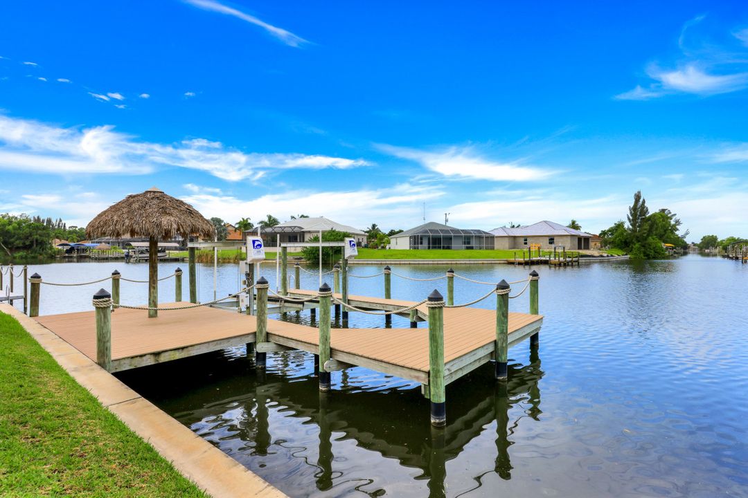 3026 SW 17th Pl, Cape Coral, FL 33914