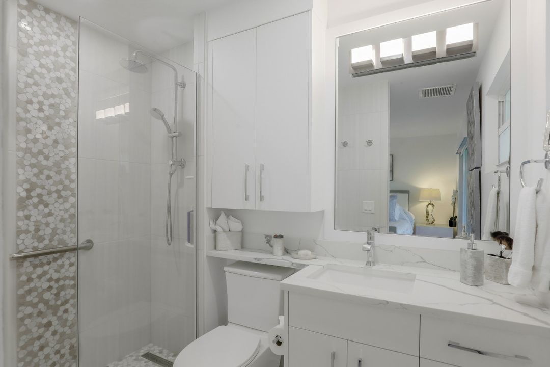 1001 Forest Lakes Dr, Naples, FL 34105