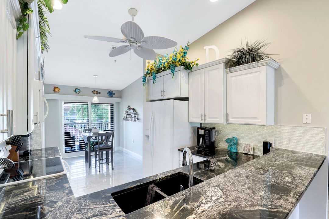 2870 Cypress Trace Cir #1724, Naples, FL 34119