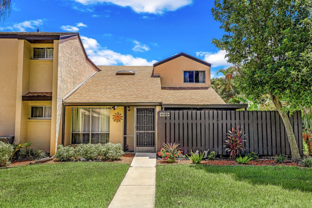 7164 Kola Terrace #31, Fort Myers, FL 33907