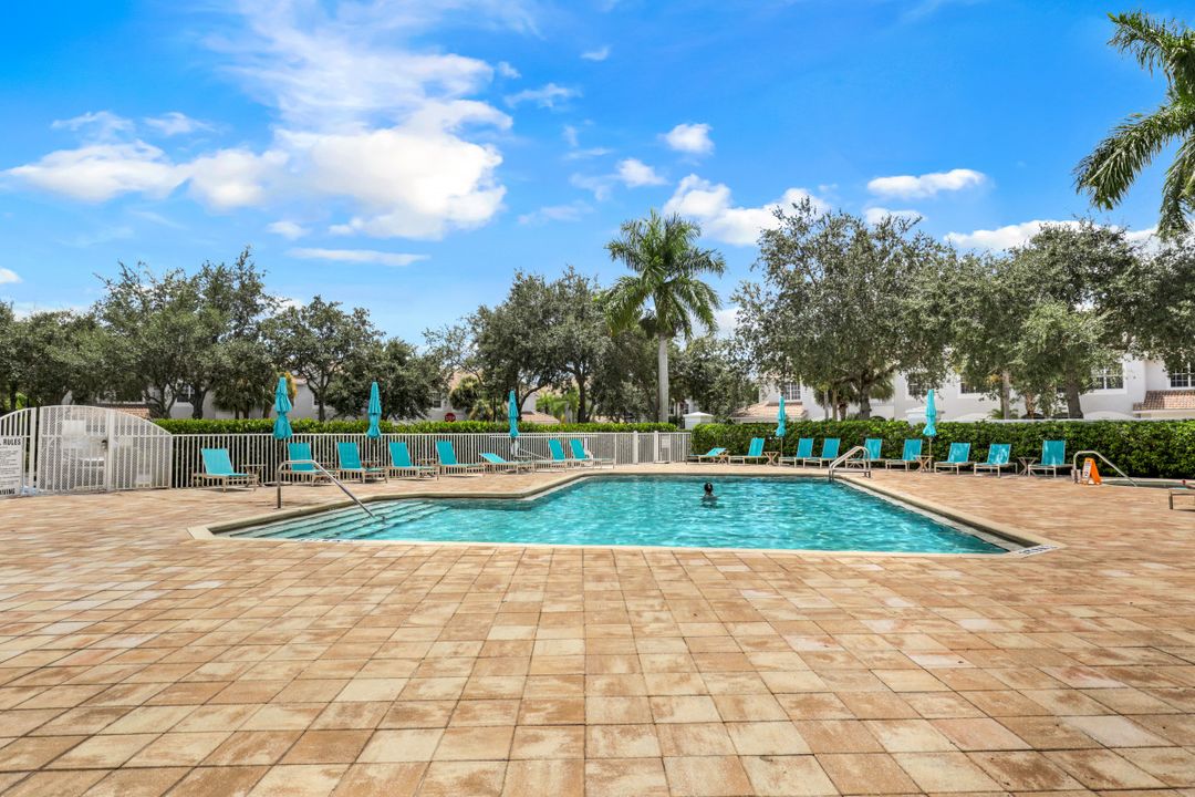 15809 Marcello Cir, Naples, FL 34110