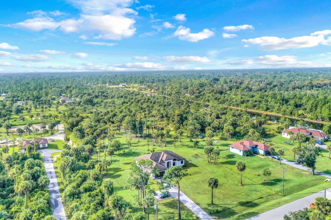 2370 12th Ave NE, Naples, FL 34120