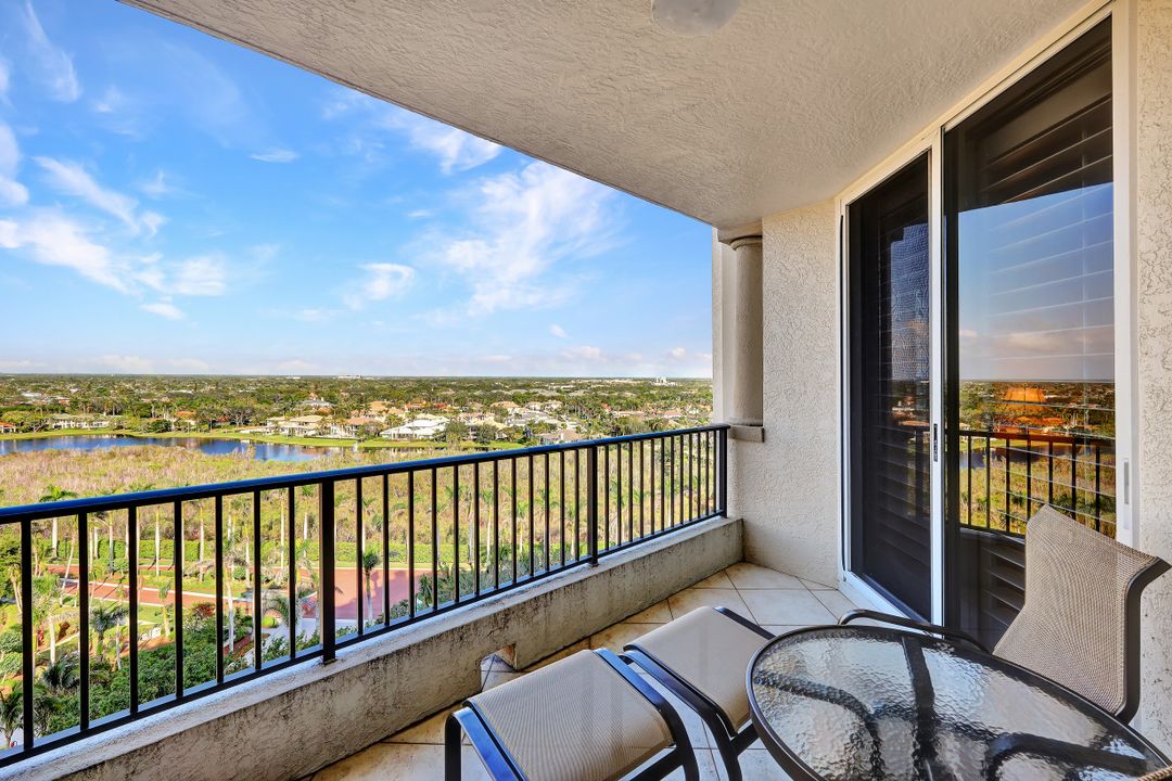 8960 Bay Colony Dr #1202, Naples, FL 34108