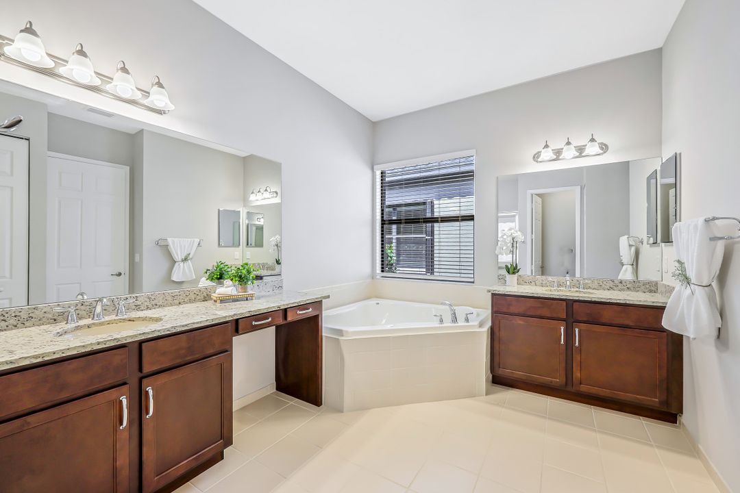 11575 Lakewood Preserve Pl, Fort Myers, FL 33913