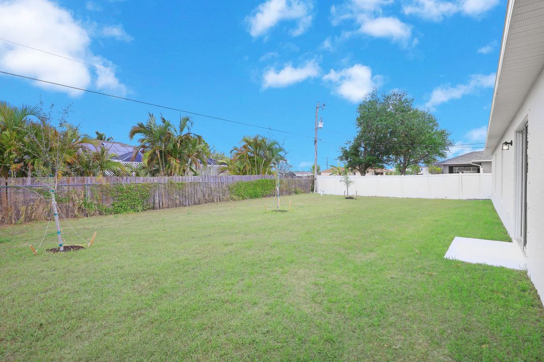 329 NE 13th Terrace, Cape Coral, FL 33909