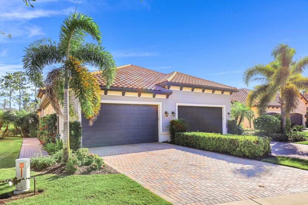 9169 Isla Bella Cir, Bonita Springs, FL 34135