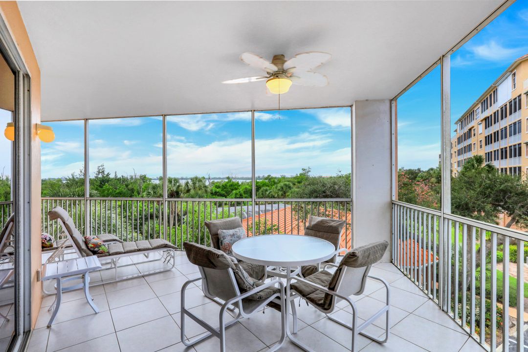 269 Vintage Bay Dr #212, Marco Island, FL 34145