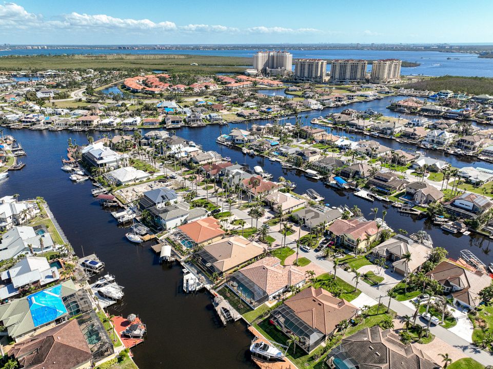 1517 SW 57th Terrace, Cape Coral, FL 33914