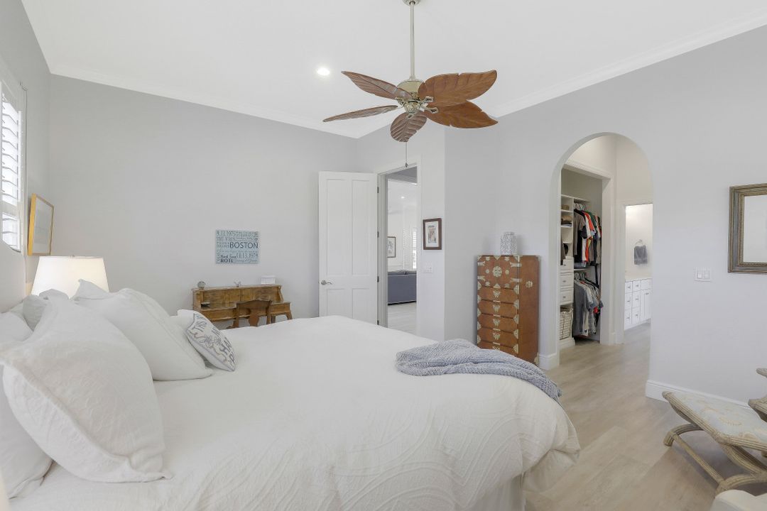 24717 Hollybrier Ln, Bonita Springs, FL 34134