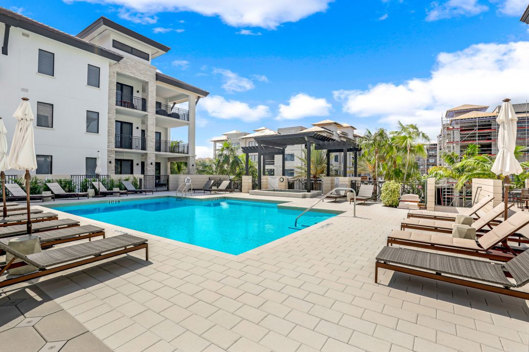 1135 3rd Ave S #Unit 308, Naples, FL 34102
