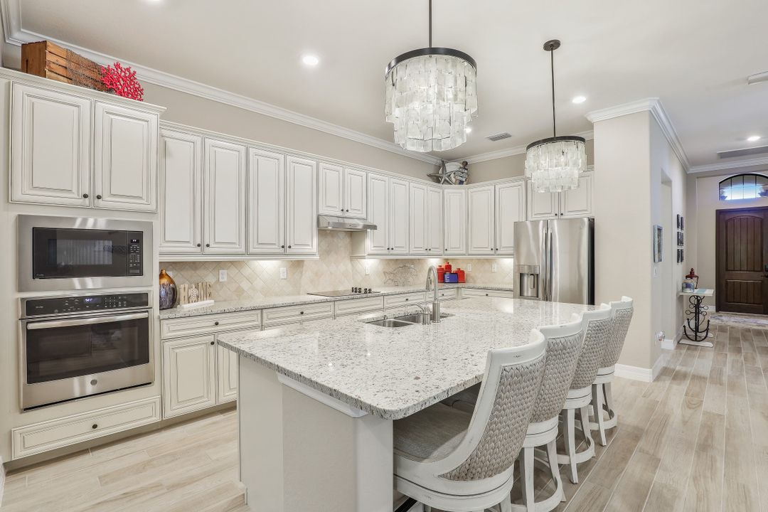 17320 Galway Run, Bonita Springs, FL 34135