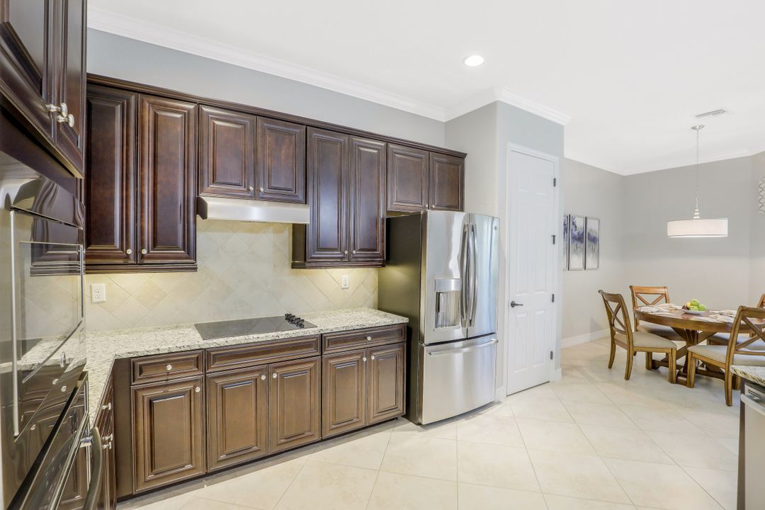 28520 Longford Ct, Bonita Springs, FL 34135