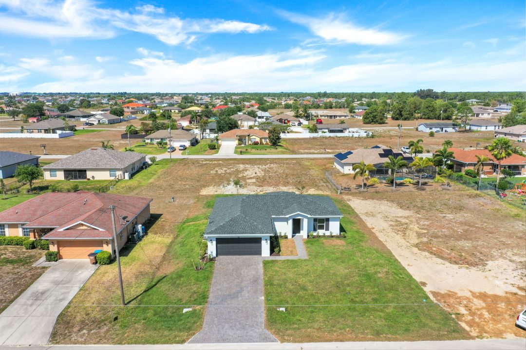 2604 NE 5th Ave, Cape Coral, FL 33909