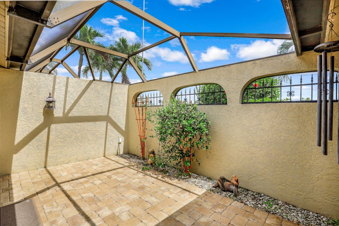 2811 SE 19th Pl, Cape Coral, FL 33904