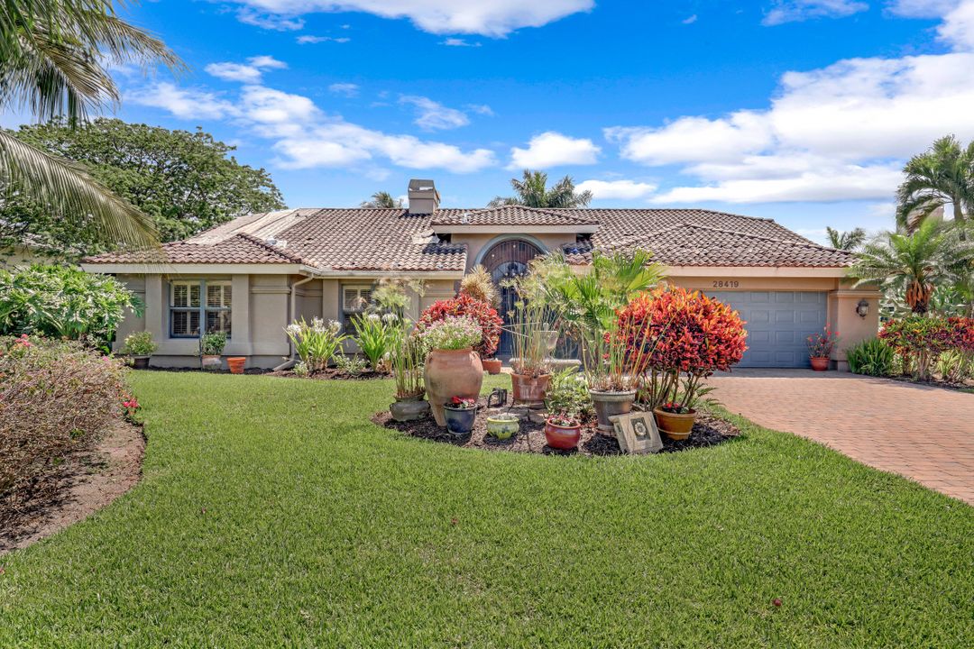 28419 Sombrero Dr, Bonita Springs, FL 34135