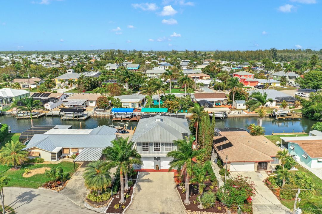 3706 Ruby Ave, Saint James City, FL 33956