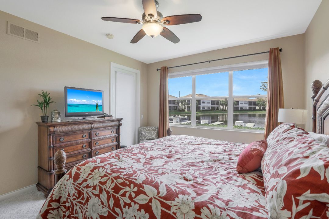 8763 Coastline Ct #101, Naples, FL 34120