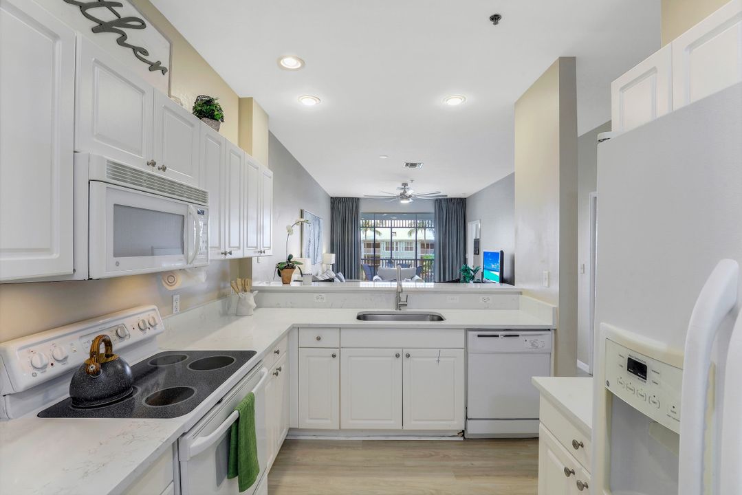 7880 Mahogany Run Ln #1622, Naples, FL 34113