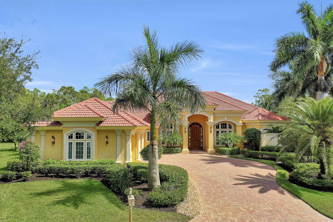 9301 Lakebend Preserve Ct, Estero, FL 34135