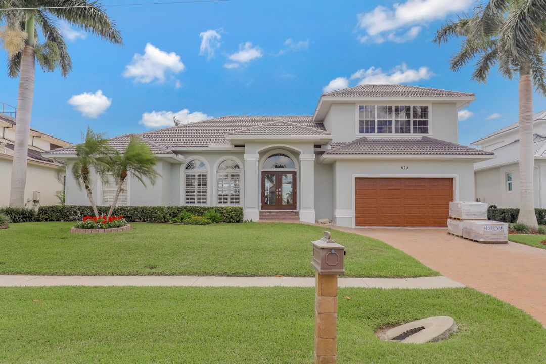 939 S Joy Cir, Marco Island, FL 34145