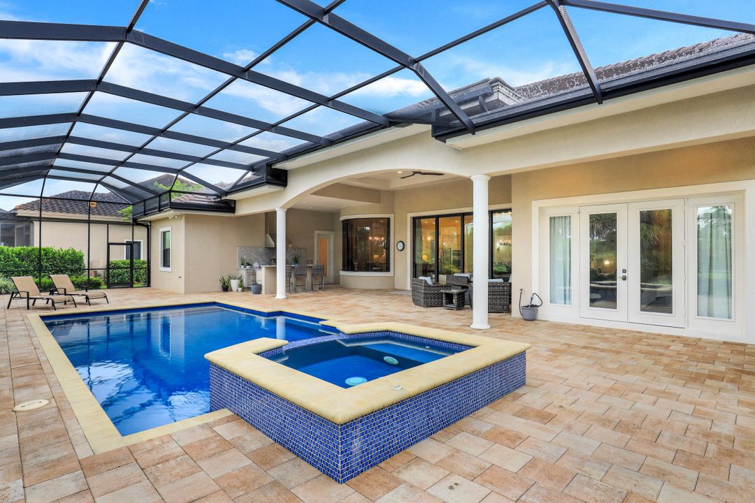 9539 Via Lago Way, Fort Myers, FL 33912