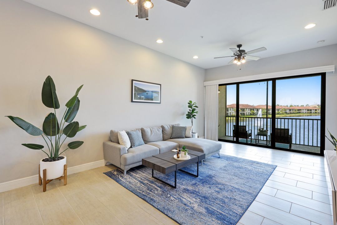 15130 Palmer Lake Cir #203, Naples, FL 34109
