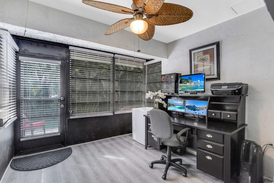 2091 Pine Isle Ln, Naples, FL 34112