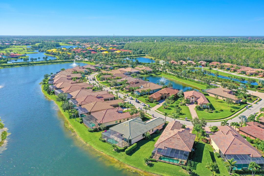 6344 Serano Way, Naples, FL 34113