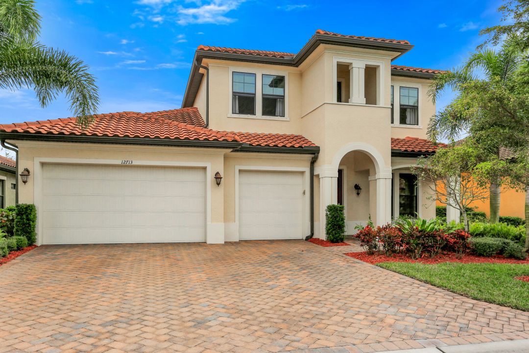 12713 Astor Pl, Fort Myers, FL 33913