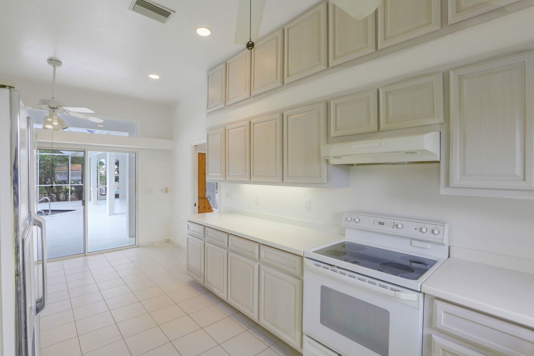 5364 Darby Ct, Cape Coral, FL 33904