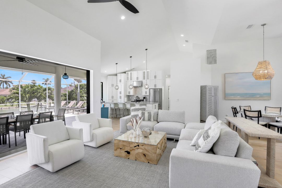 1130 Abbeville Ct, Marco Island, FL 34145