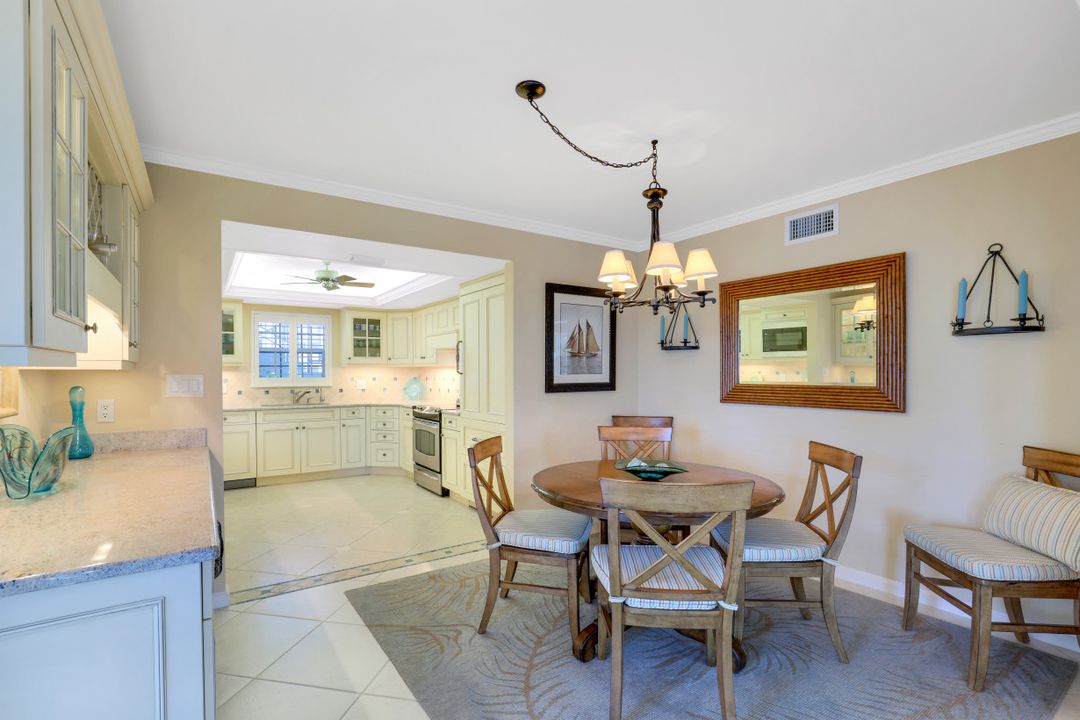 2701 Gulf Shore Blvd N, Villa #3, Naples, FL 34103