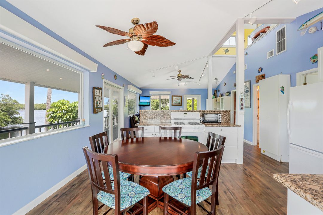 2825 Tern Ct, Saint James City, FL 33956