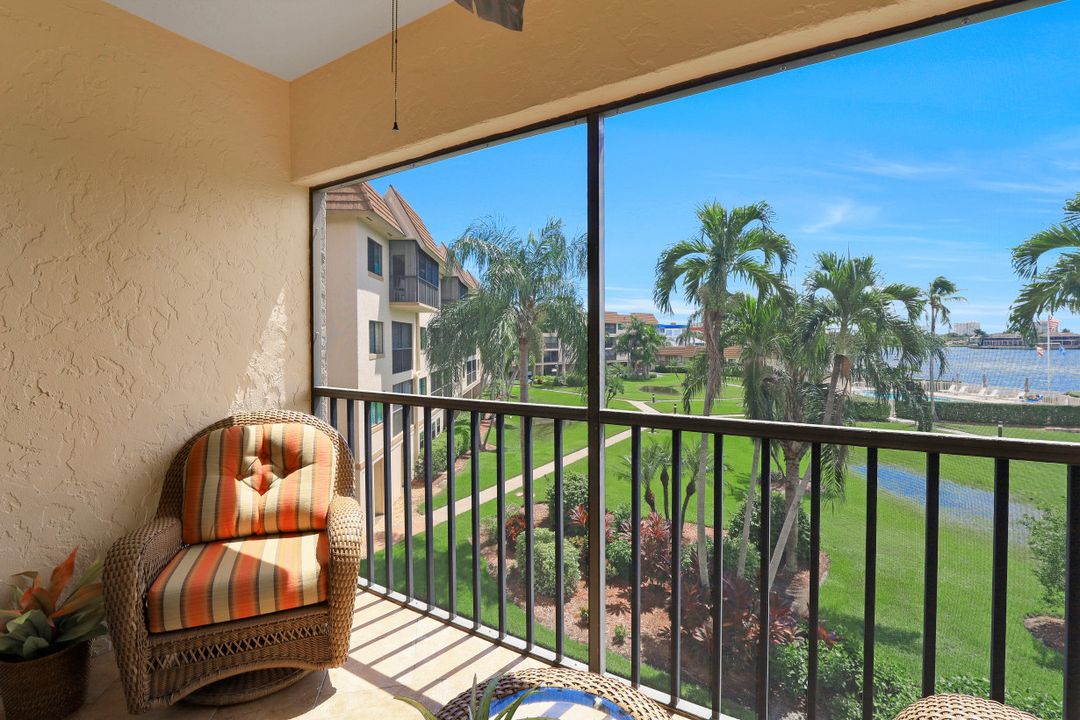 750 W Elkcam Cir #316, Marco Island, FL 34145