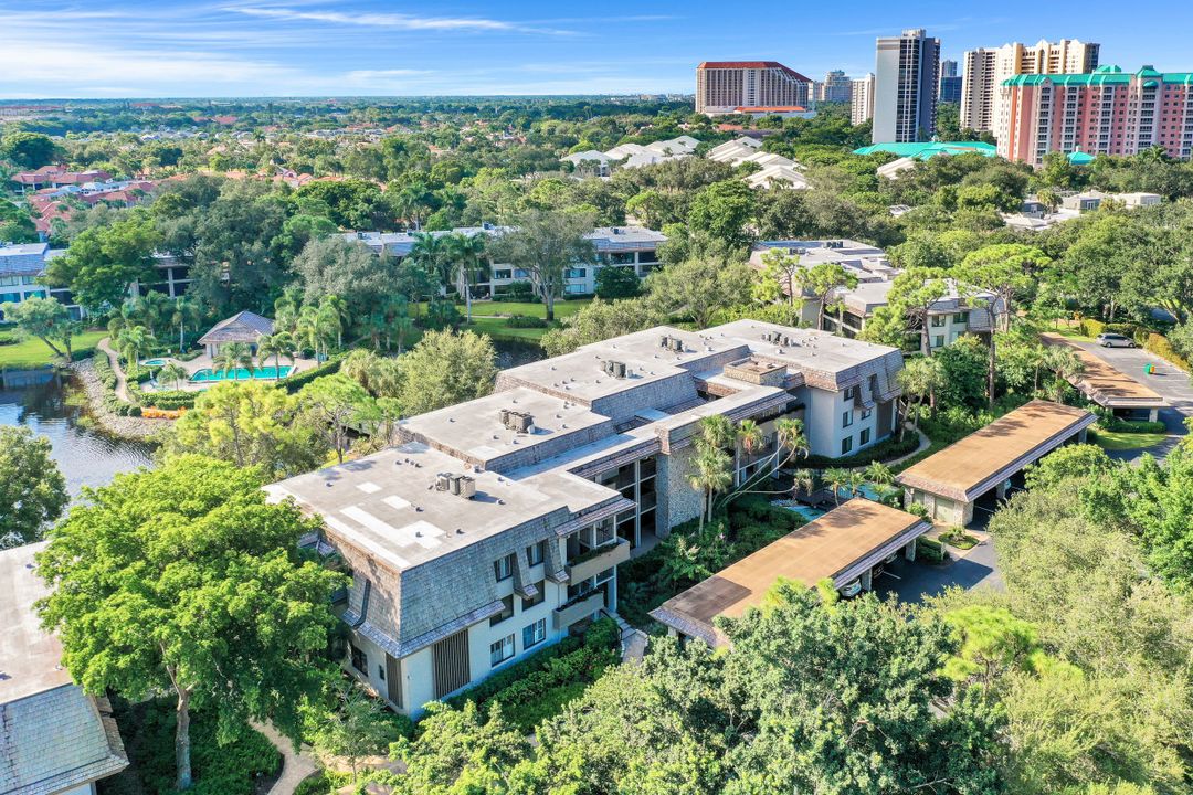 5964 Pelican Bay Blvd #431, Naples, FL 34108